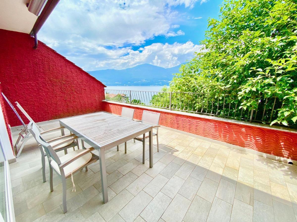 Appartamento Buresso Porto Valtravaglia Exterior photo